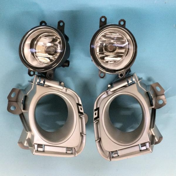 プリウスZVW30系前期用フォグランプ TY411