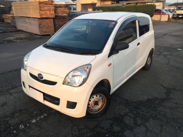 ダイハツ ミラ 5MT 燃費いい ４ナンバー 車検ほぼ２年付！ 福岡