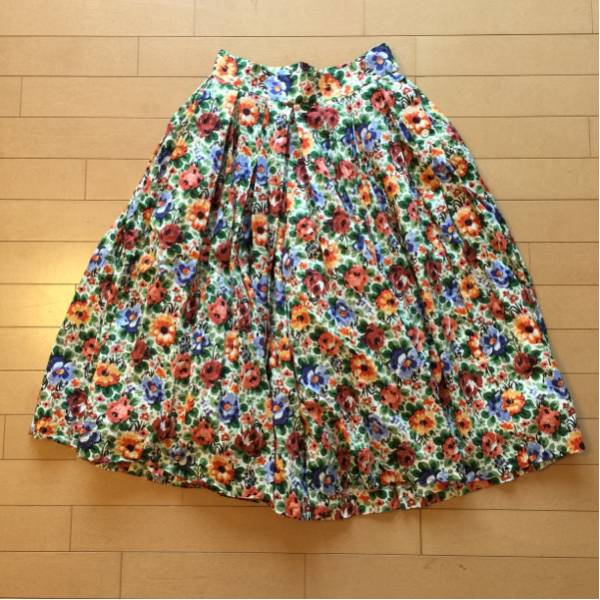 完売 yaeca ビッグタックキュロット M 一回短時間着用