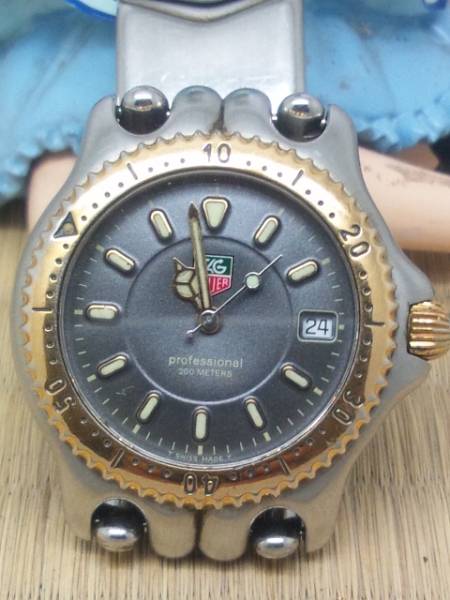 タグホイヤーセル プロフェッショナル200M 電池交換済み