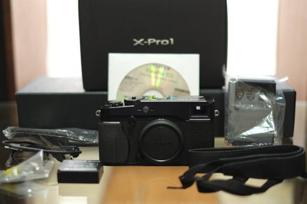 富士フイルム（Fujifilm) x-pro1 ボディー 中古