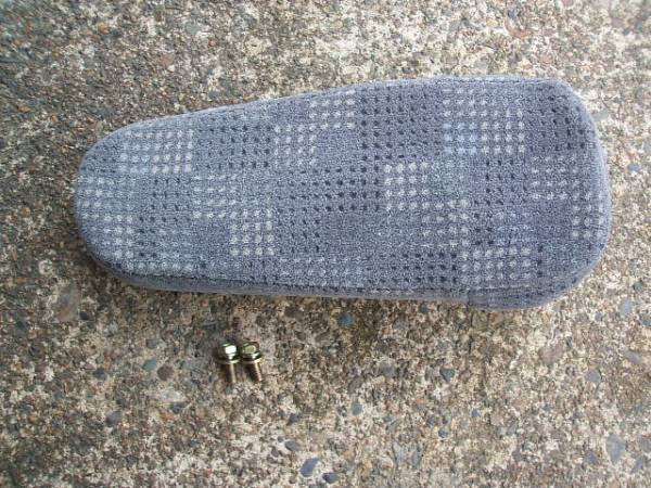 バモス Hm1 純正アームレスト 肘置き アクティにも 流用にも ホンダ用 売買されたオークション情報 Yahooの商品情報をアーカイブ公開 オークファン Aucfan Com