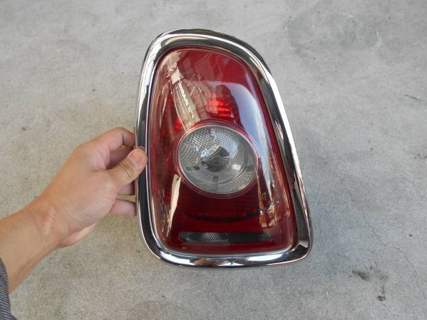 BMW MINI R56 ミニクーパー 左テールレンズ　MF16