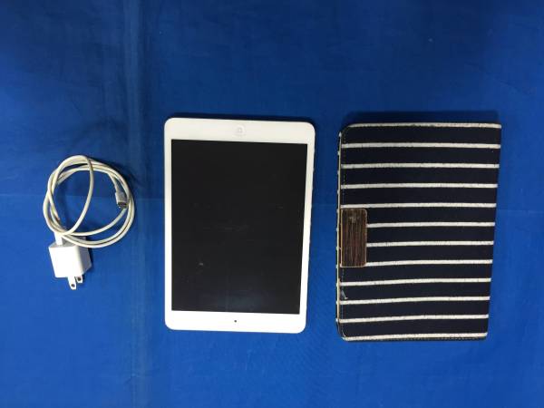 ☆iapd mini 16G wifi シルバー