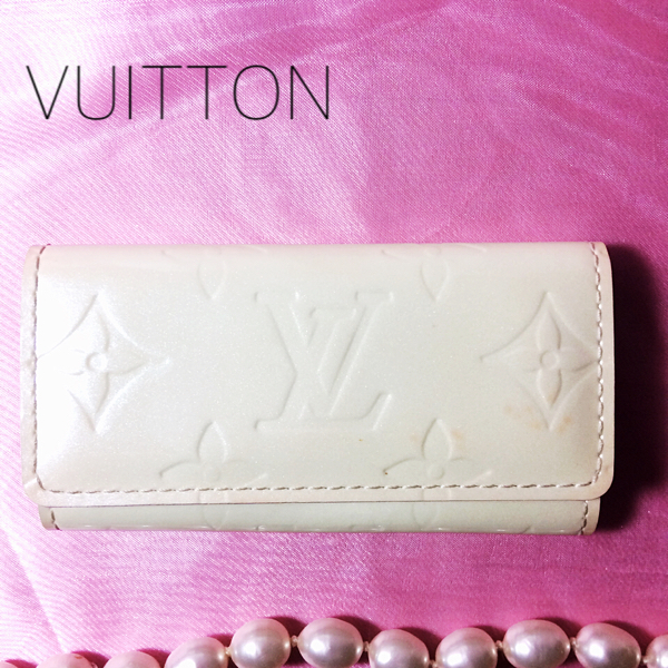 超美品！※ヴィトン※VUITTON キーケース 白 ヴェルニ すずらん