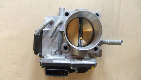 FD2シビックタイプR　スプーン製　ビックスロットルボディー