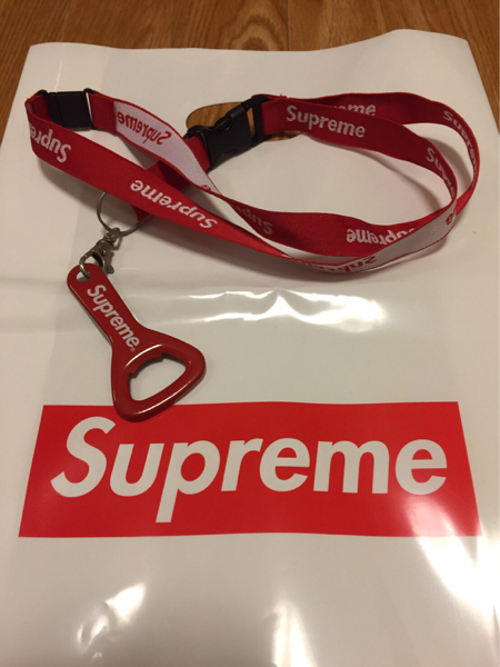 Supreme 壁掛け式 ボトルオープナー supreme シュプリーム ボトルオープナー 栓抜き ネックレス 赤 Opener