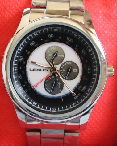 ☆レクサス LEXUS スピードメーター 蓄光針 箱付き 腕時計☆