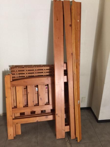 ☆中古品木製2段ベッド（直接引き取り限定・東京秋葉原周辺）①