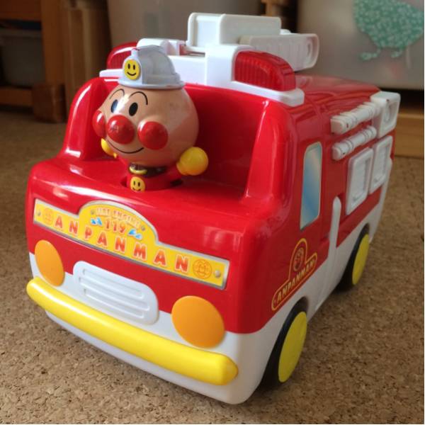 アンパンマン 消防車おもちゃ 運転 ハンドル アンパンマン 売買されたオークション情報 Yahooの商品情報をアーカイブ公開 オークファン Aucfan Com
