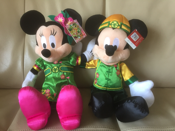 香港ディズニーランド　チャイナドレスのミッキー＆ミニーの人形