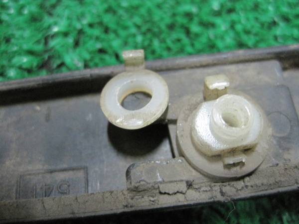 JZX100チェイサー　純正エアロ用ドアアンダーモール