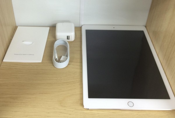 新品 税込 iPad Air2 Wi-Fiモデル 16GB ゴールド TNG5W