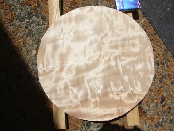 9-63 栃（トチ）の乾燥丸材・・丸盆・皿・ロクロ・橡・チジミ杢