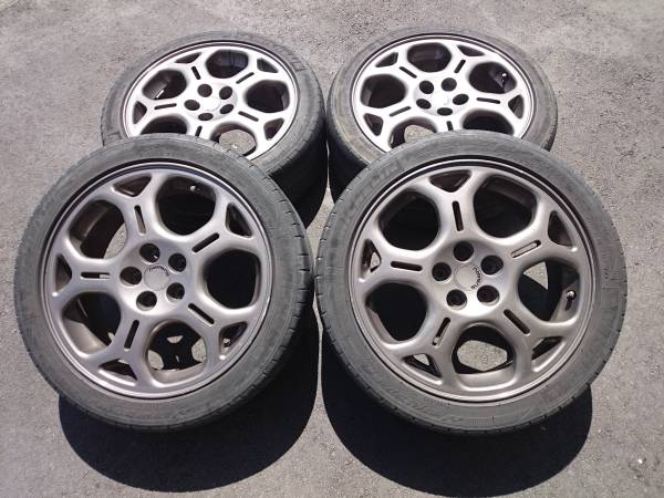 ②　レガシィ　B4　純正　215/45ZR17　ミシュラン