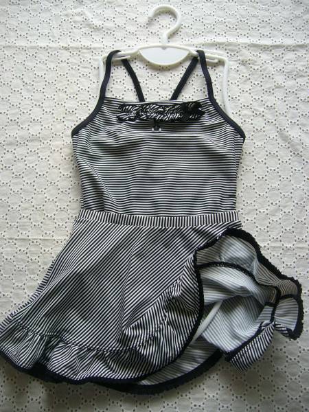 新品◆ファミリアf dashおしゃれなボーダー水着120cm◆定10800円