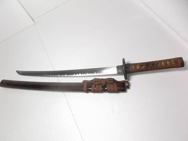 模造刀 居合刀 日本刀 全長64.5cm 重さ565g 模造刀です