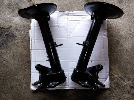 Z３１　フロントストラットケース　左右セット　　車高調製作に