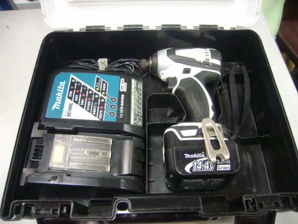 道楽]中古 マキタ 充電式インパクトドライバ TD134DX2