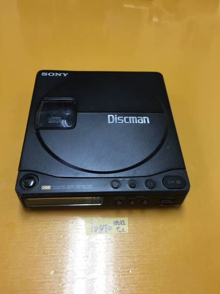 SONY ポータブルCDプレイヤー D-90 ジャンク i0570