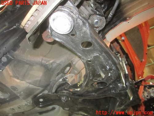 2UPJ-20365176]アクア(AQUA)(NHP10)右フロントロアアーム 中古