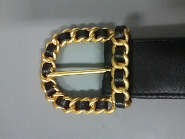 シャネル ベルト 75/30 黒×ゴールド チェーン レザー×金属素材