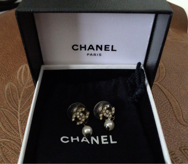 ラインストーン ピアス シャネル パール CHANEL ココマーク 18年 I 