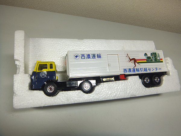 西濃運輸 T-32 | ミニカー ダイヤペット トレーラー ウイング 引越便