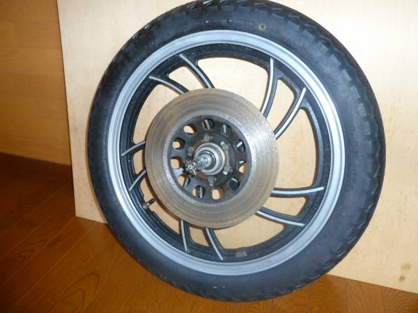 RZ250 美品 4L3 純正 フロントホイール タイヤ付 バリ山 即使用可
