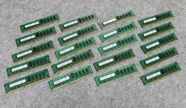 SAMSUNG 1Rx4 PC3-10600R ECC RDIMM 4GBx20枚 80GB 在庫7