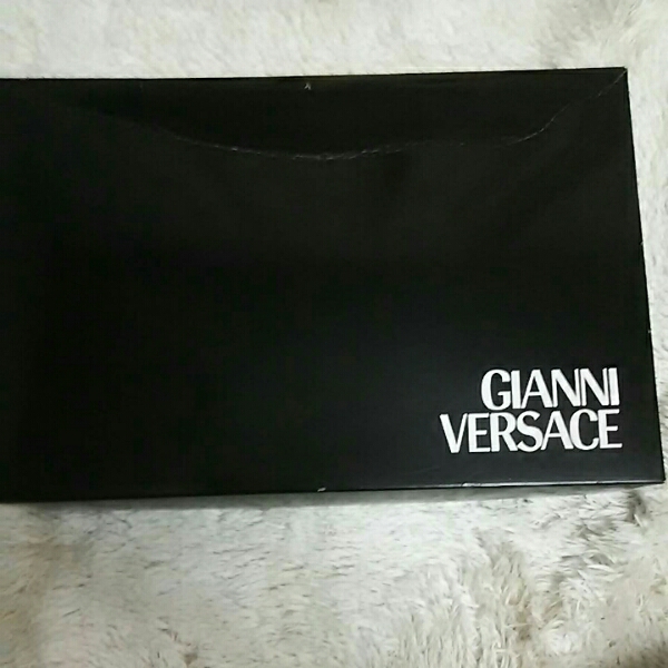美品）VERSACE クッション3個セット ヴェルサーチ クッション 三個セット 新品 美品）VERSACE クッション3