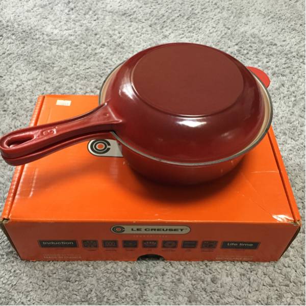 LE CRＥUSＥT ルクルーゼ マルチファンクション