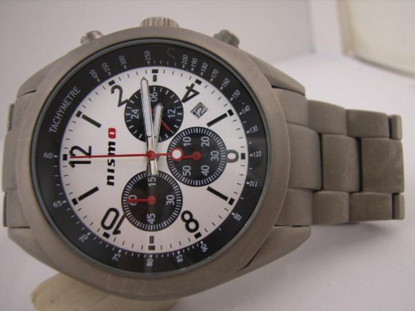 【ＮＩＳＭＯニスモ　チタン クロノグラフ】