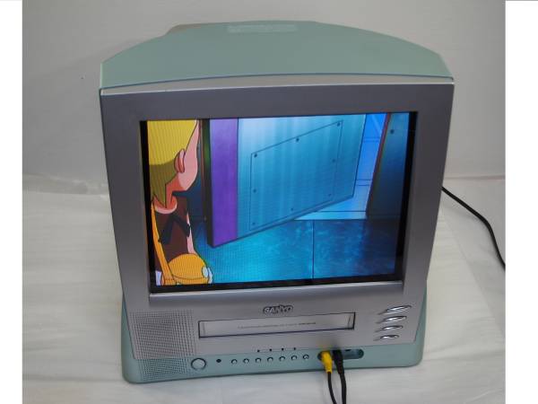 SANYO 15型テレビデオ C-15VT70(02年製)動作良好 送料お安く SANYO 15型テレビデオ C-15VT70(02年製)動作良好 送料お安く