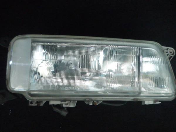 イスズ純正　ギガ　ヘッドライト 　左右　ディスチャージ　HID バルブ付き いすゞギガ 右ヘッドライト HIDヘッドライト ディスチャージ ISUZU