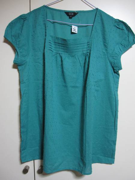 新品　ドットドビー　チュニック　グリーン系　３Ｌ