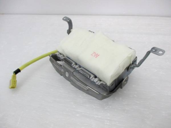 アクア NHP10 助手席 エアバック (d088153)