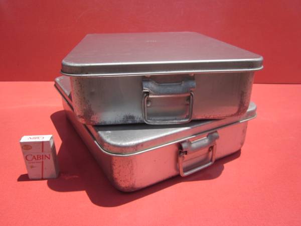 昭和レトロ　給食　アルミケース　２コ　蓋付 収納ケース 希少　