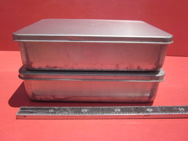昭和レトロ　給食　アルミケース　２コ　蓋付 収納ケース 希少　