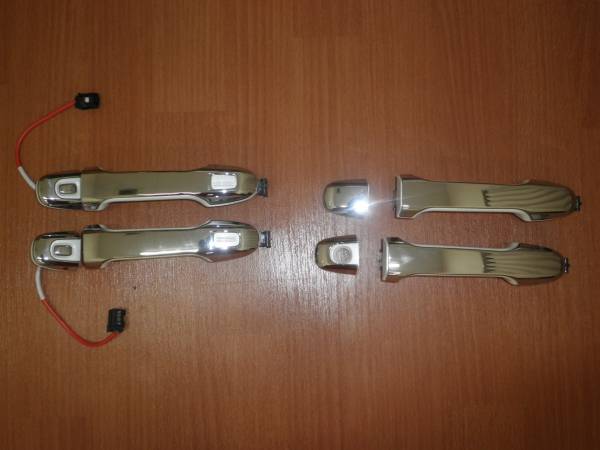 ☆1円売り切り☆80ウ゛ォクシーHBドアハンドルモデリスタ