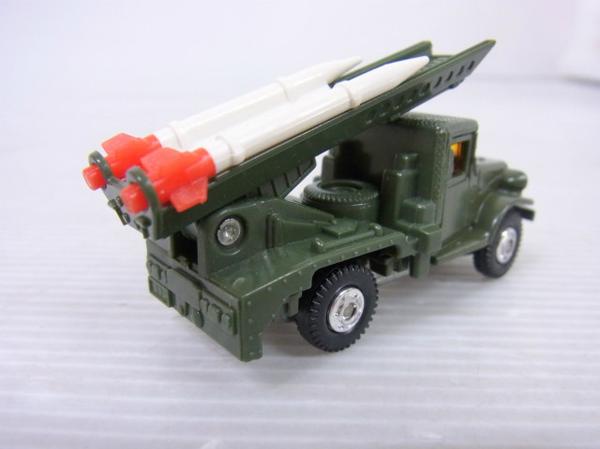 トミカ 日本製 黒箱 トヨタ 自衛隊ロケット車 HQ15V型【01