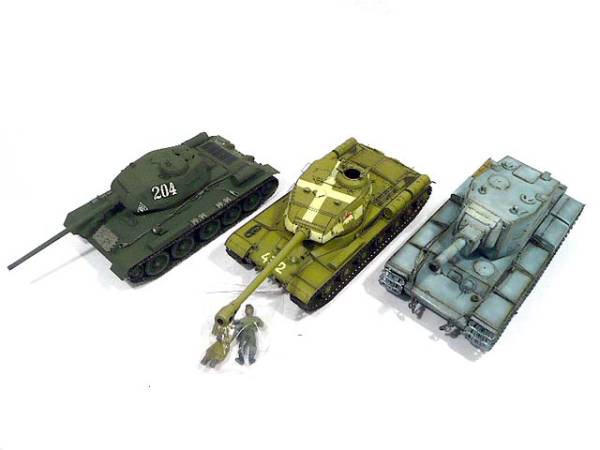 ★戦車プラモデル　製作完成品　3台セット ★　①