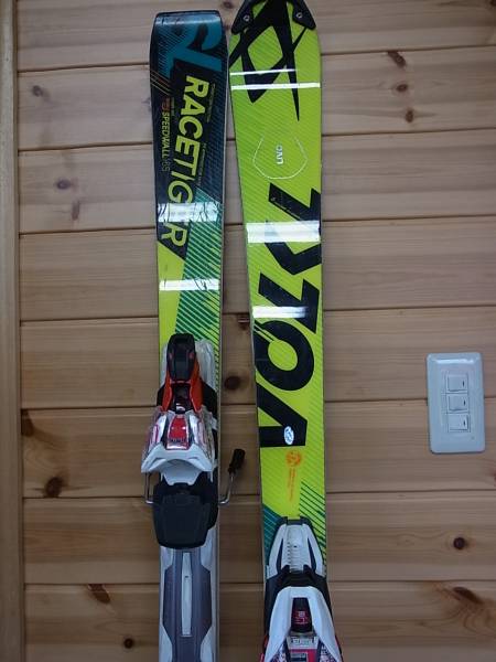 VOLKL RECETIGER SL 165cm 2015-16メーカー試乗板　中古