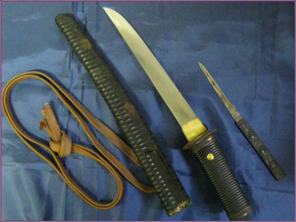 時代拵え 無銘 短刀 鍔 小柄 金目釘 刀装具 短刀 s-030 黒石目塗