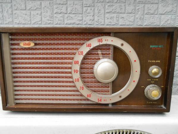 昔のMT管式ラジオ、なります