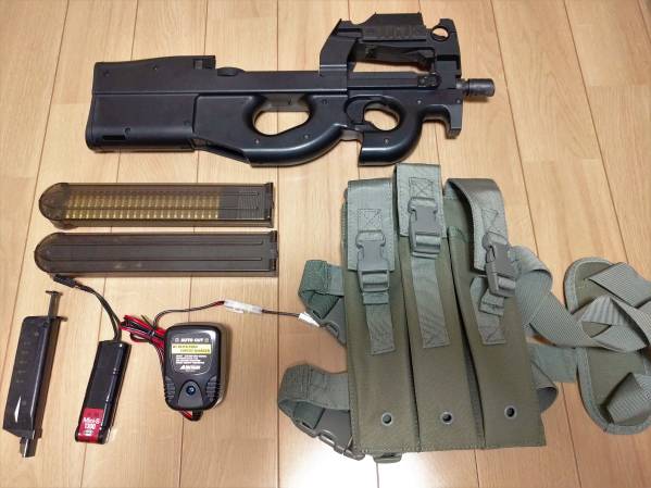 東京マルイ P-90 電動ガン | P90 スタンダード電動ガン TR