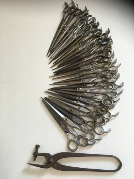 プロ用☆中古 理容鋏☆色々まとめて28本☆ハサミ調整器付き♪