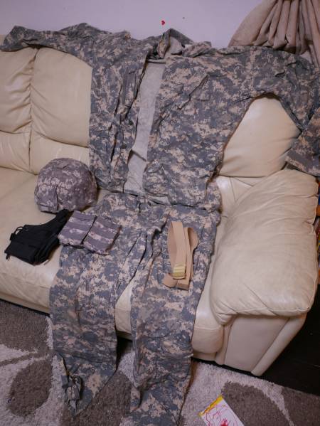 送料無料！　ＴＲＵ－ＳＰＥＣ　米軍兵装一式　多数おまけつき！