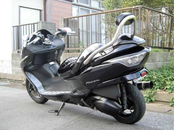 □MF08 フォルツァ Z 中期型□外装綺麗!!機関も絶好調!!カスタム