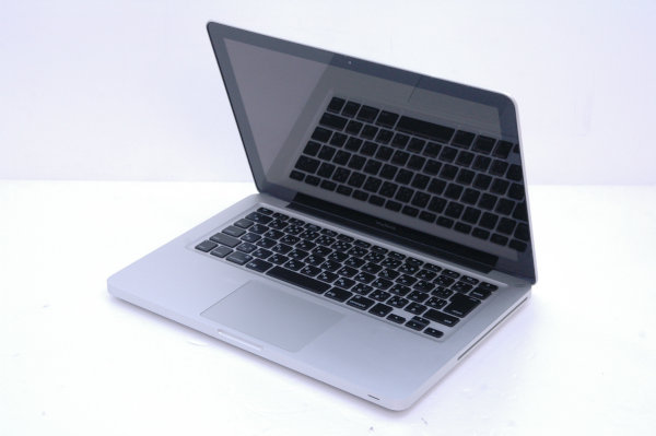▼ジャンク MacBook 2.4GHz MB467J/A [2G/250G/SD] Late2008